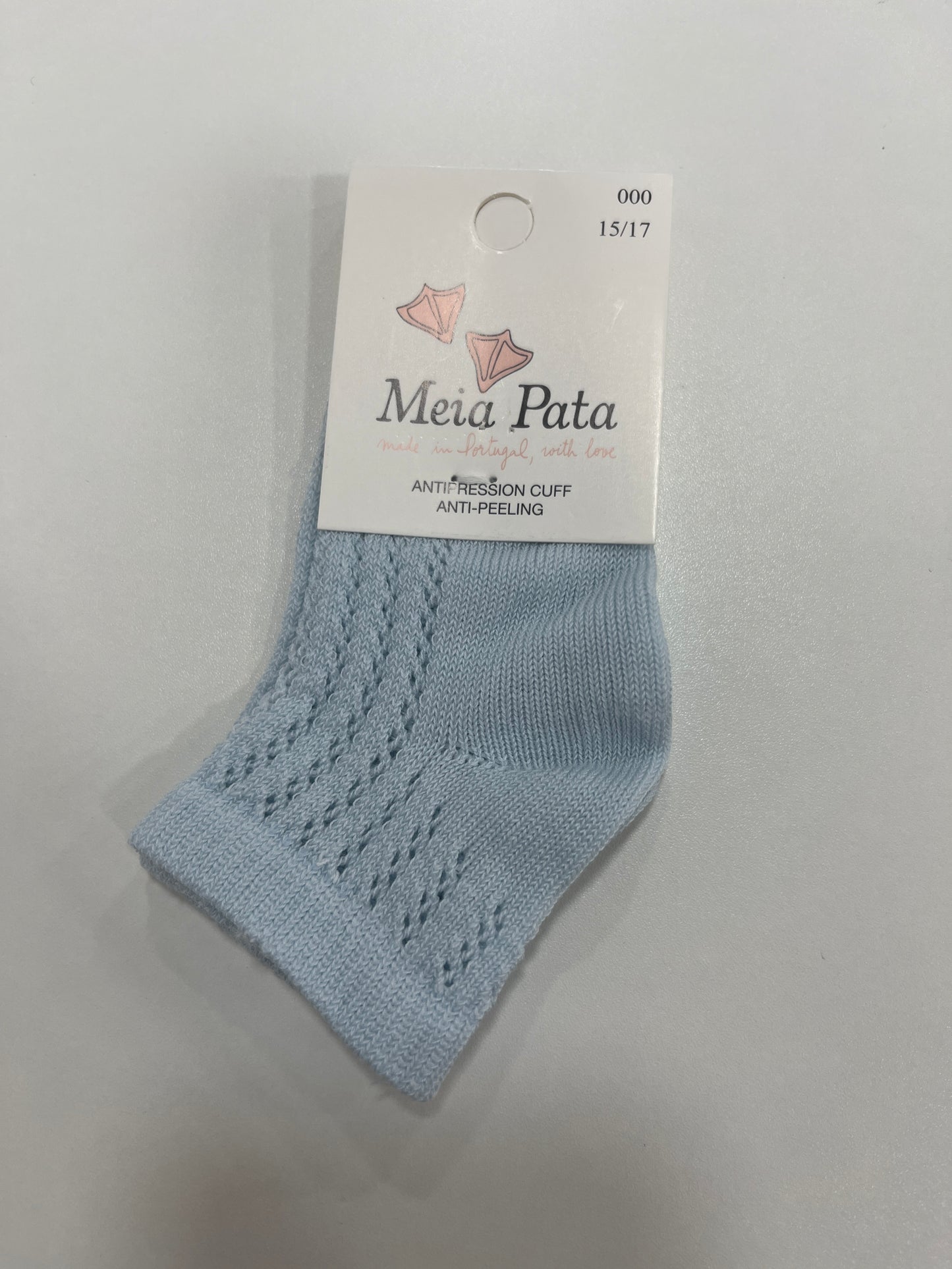Meia Pata Pelerine Fine Knit Ankle Socks in White or Blue