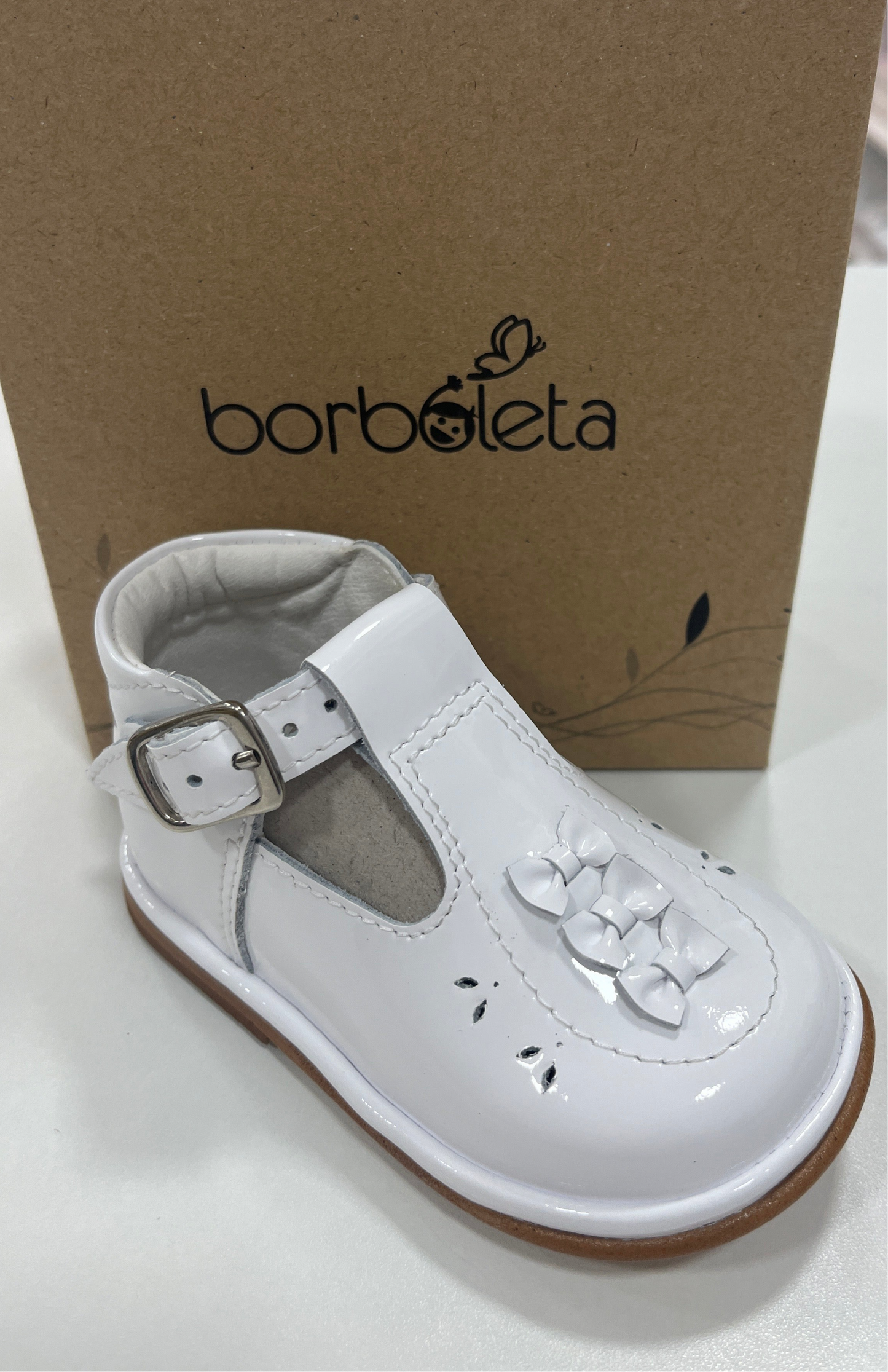 Borboleta Girls White Patent Shoes Carmel