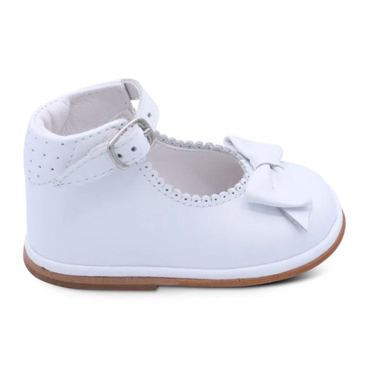 Fofito Girls White Patent Shoes Ruby